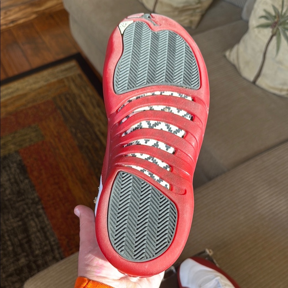 Jordan 12 (2009) White and Cherry High-Top Sneakers - Picture 4 of 5